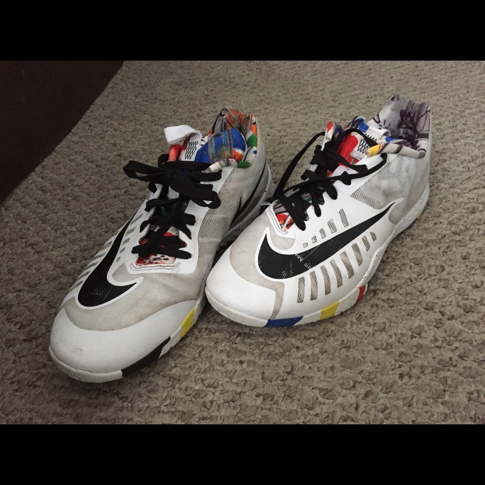 Nike Hyperlive NCS Sneakers